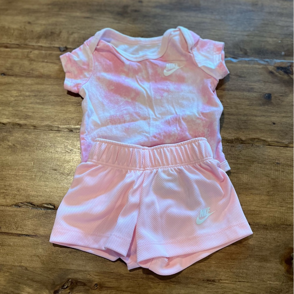 Nike baby girl tie dye outfit 3M